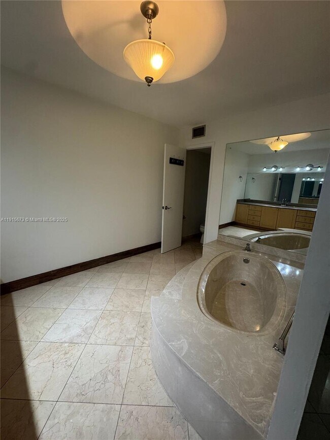 Building Photo - 7000 Crown Gate Ct