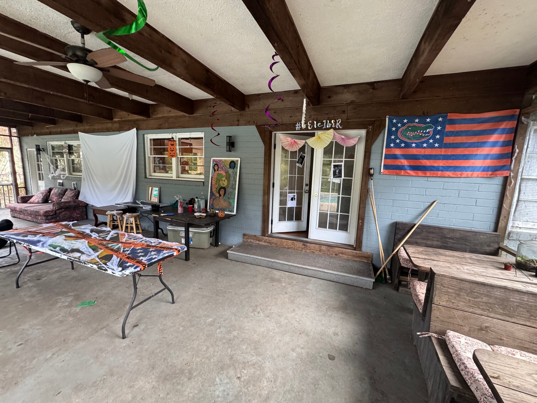 Covered patio area - 1536 NW 7th Ave