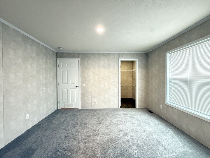 Building Photo - 10610 State Rte 762