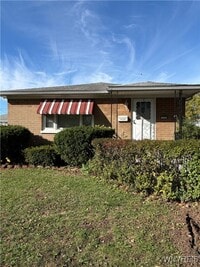 Building Photo - 124 Carmen Rd