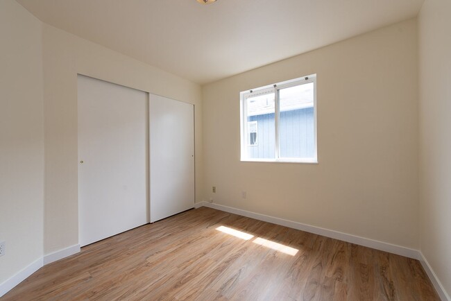 Building Photo - Beautifully Updated Seattle Home – 3 Bed, ...