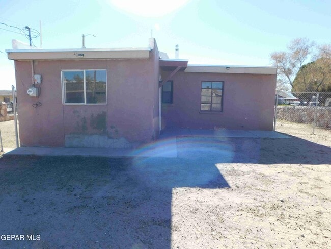 Building Photo - 7625 Hacienda Ave