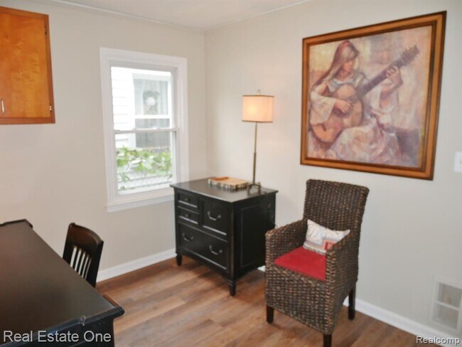 Building Photo - 2298 Browning St