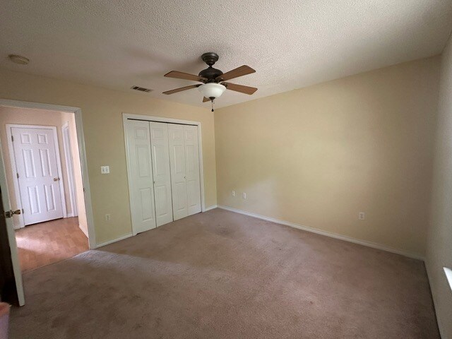 Building Photo - 4821 Acorn Dr