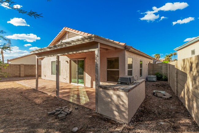 Building Photo - 3 Bedroom, 2 Bath in Gilbert