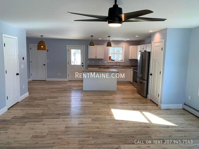 Building Photo - 14 Wildwood Dr