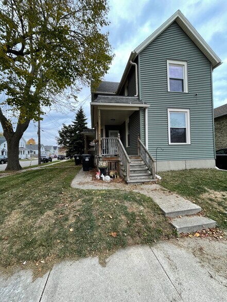 Exterior - 630 Hagerer St