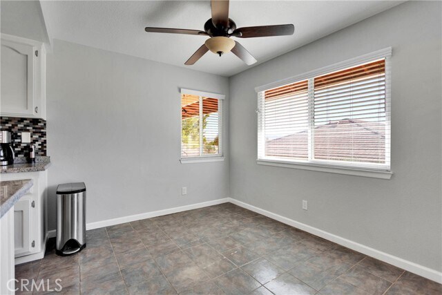 Building Photo - 26665 Lakeview Dr