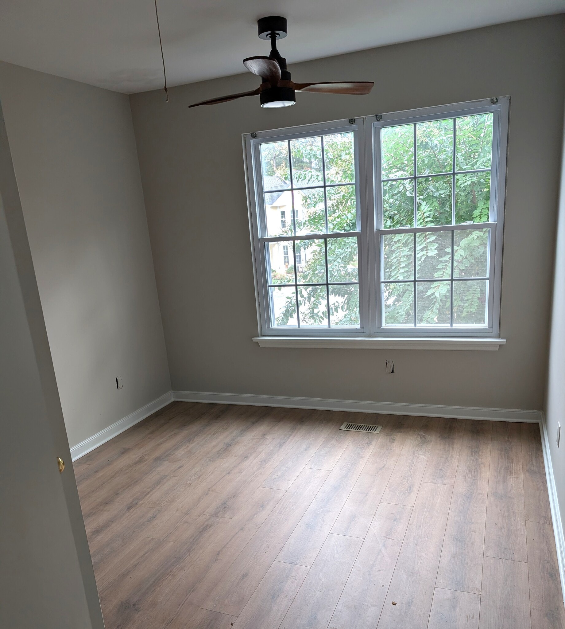 Building Photo - 10819 Smithers Ct