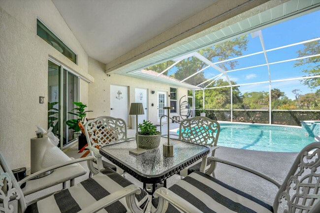 Building Photo - 19 Hoffer St