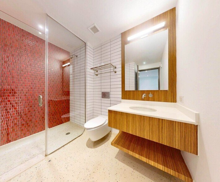 Building Photo - Broad Street