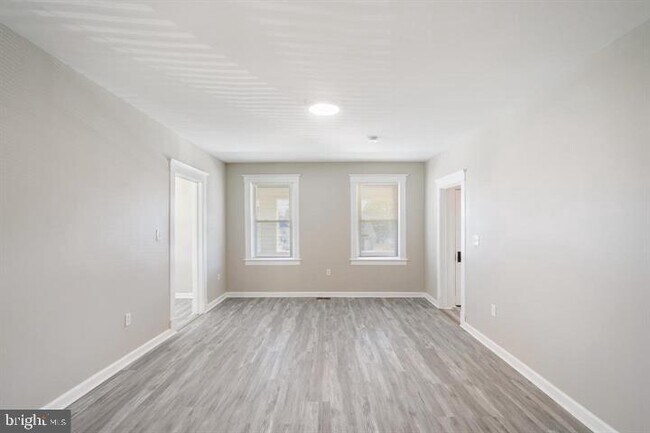 Building Photo - 3408 W Forest Park Ave