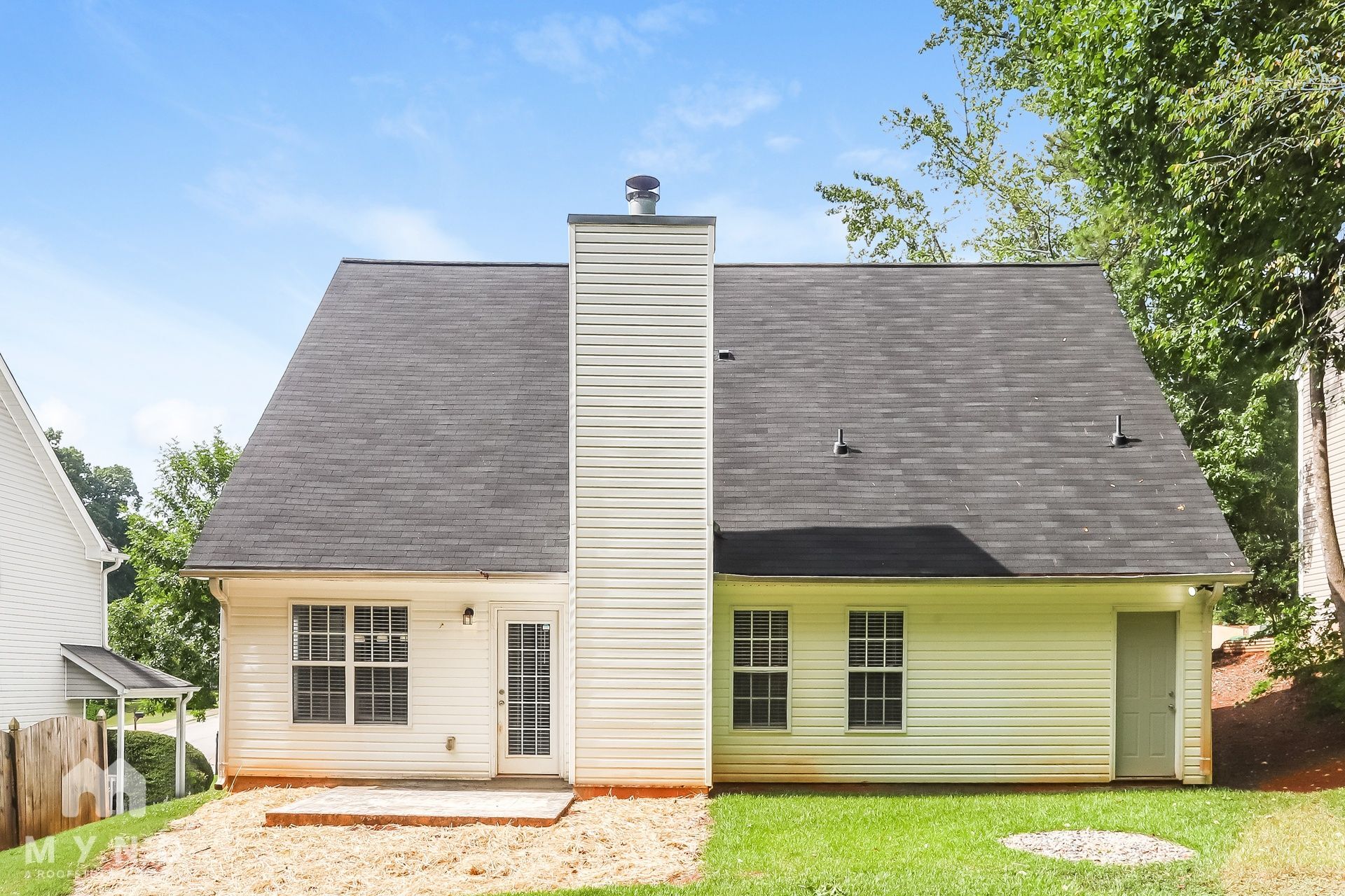 Building Photo - 2060 Club Bay Dr