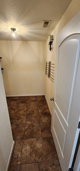 Building Photo - 125 Bay Leaf Dr