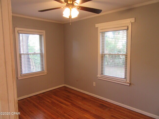 Building Photo - 1114 Fairland Ave