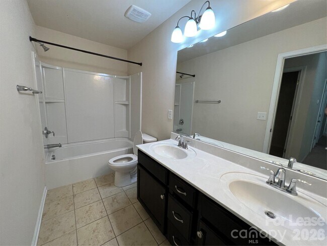 Building Photo - 10374 Rutledge Ridge Dr NW