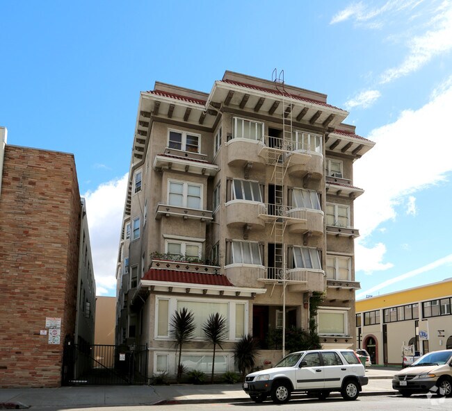 Building Photo - Laconia Apartments