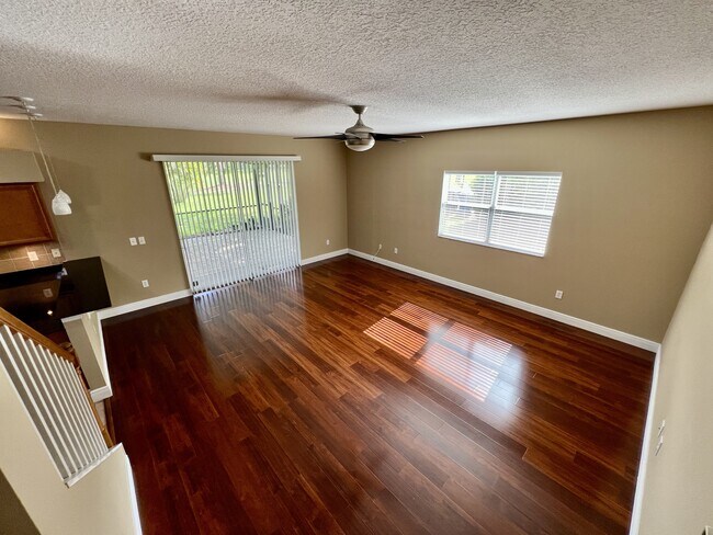 Building Photo - 10904 Summerton Dr