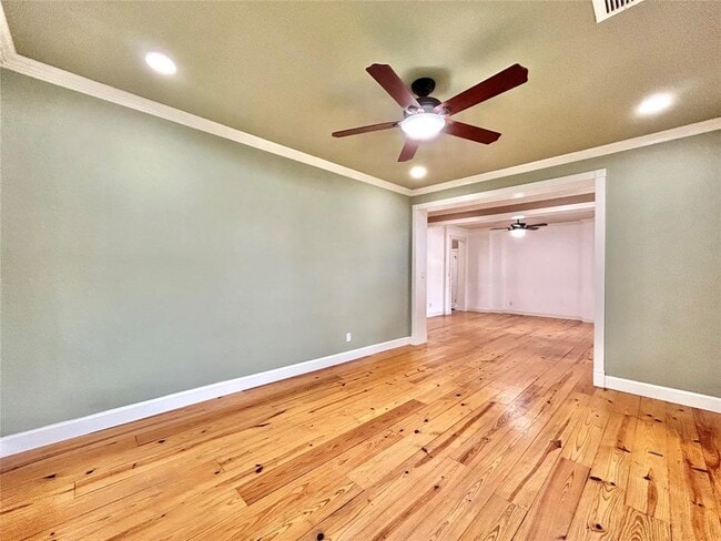 Building Photo - 1303 White Dove Cove