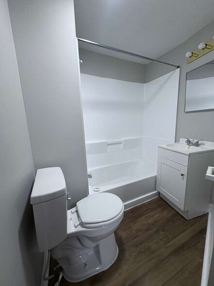 Building Photo - 24 Edgar St