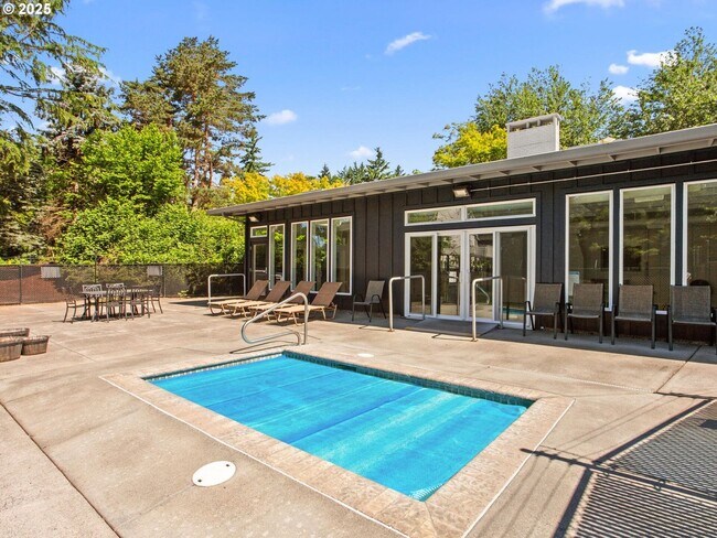 Building Photo - 5447 N St