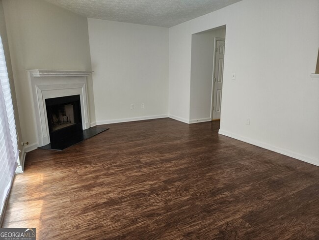 Building Photo - 5960 Batson Ct