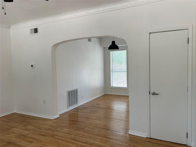 Building Photo - 5305 Reiger Ave