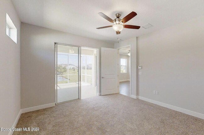 Building Photo - 2746 Spur Dr