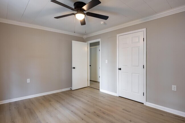 Building Photo - 1531 Wilson Rd