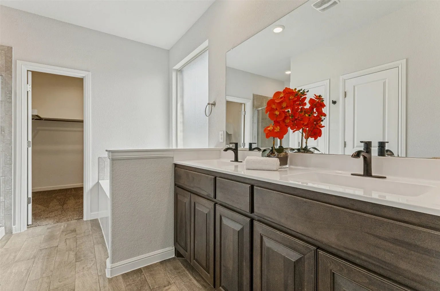 Building Photo - 9125 Highland Orchard Dr