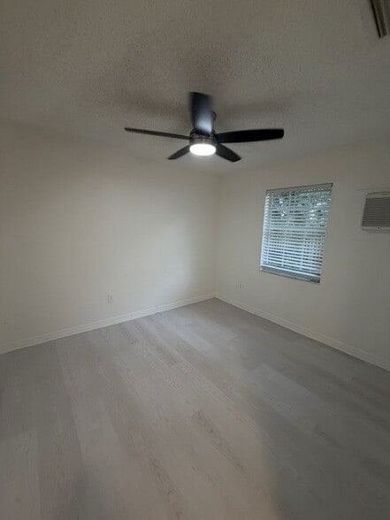 Building Photo - 4710 Mulberry Rd
