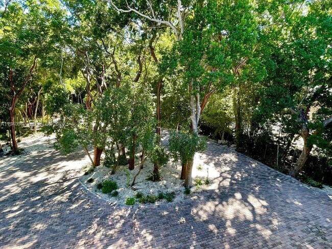 Building Photo - 96180 Overseas Hwy