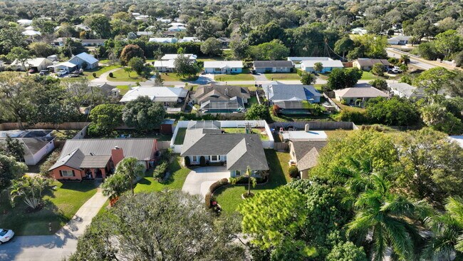 Building Photo - 341 11th Ave