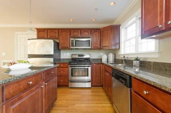 Building Photo - 50 B St