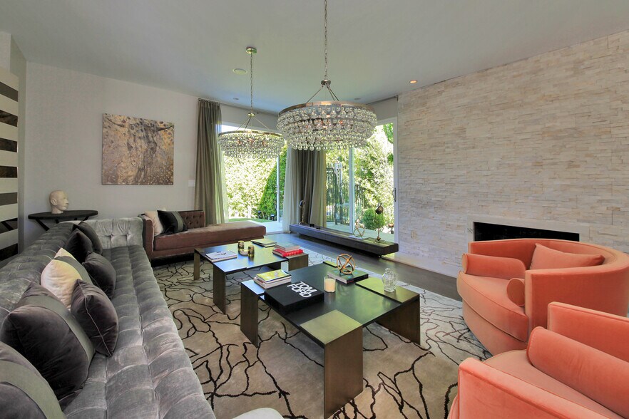 Building Photo - 3054 Elvido Dr