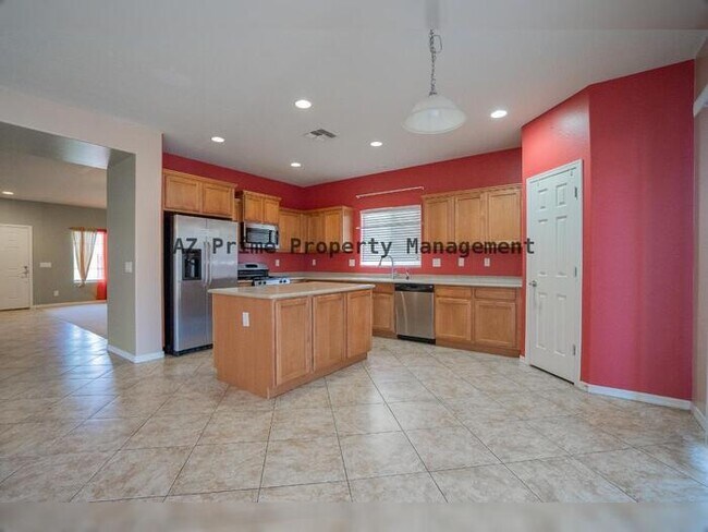 Building Photo - 30268 W Sheila Ln