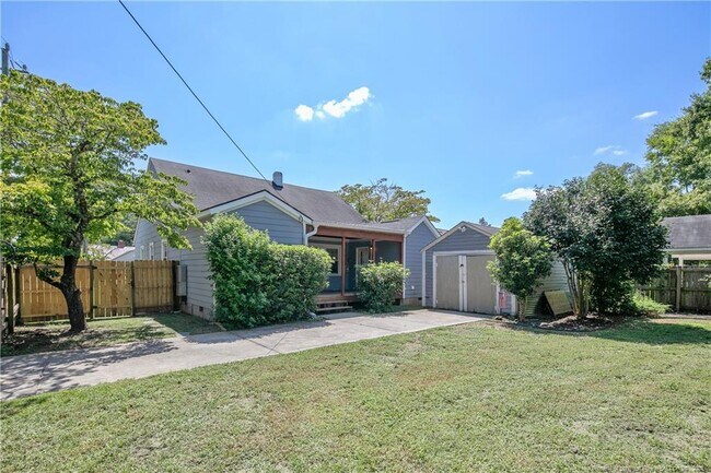 Building Photo - 209 N Churchill Dr