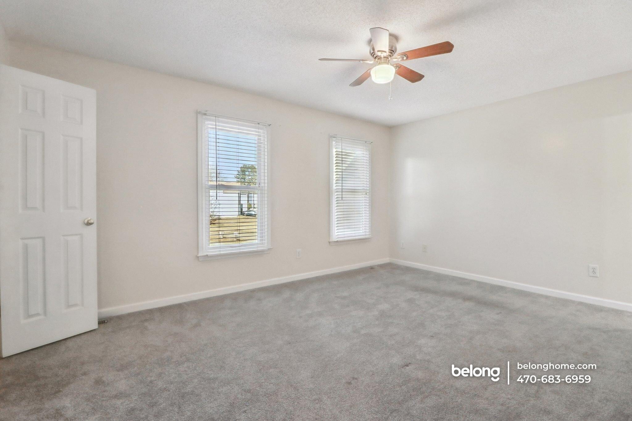 Building Photo - 8078 Woodlake Dr