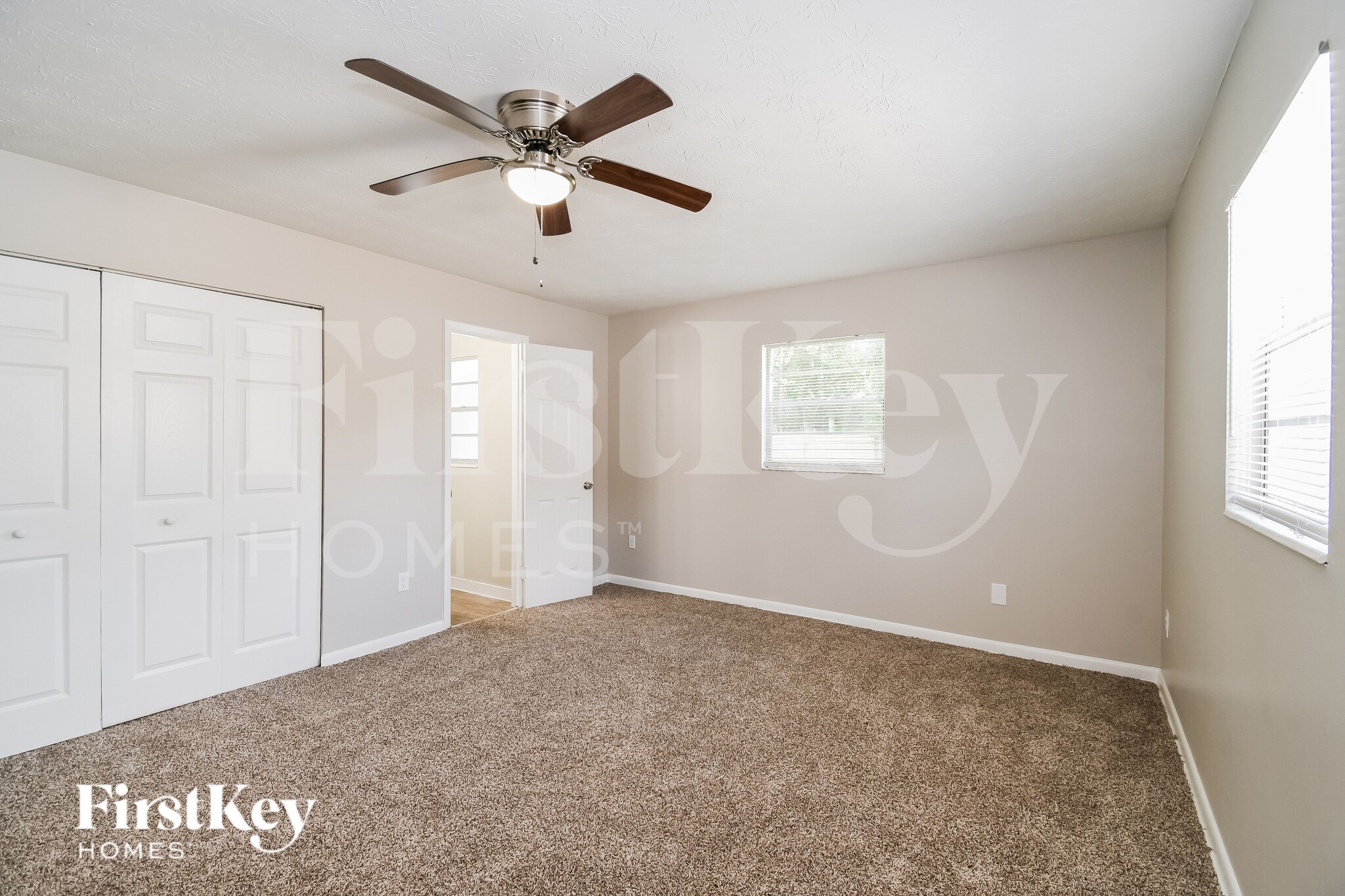 Building Photo - 4476 Jade Dr W