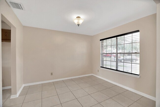 Building Photo - 2939 Sailors Moon Dr
