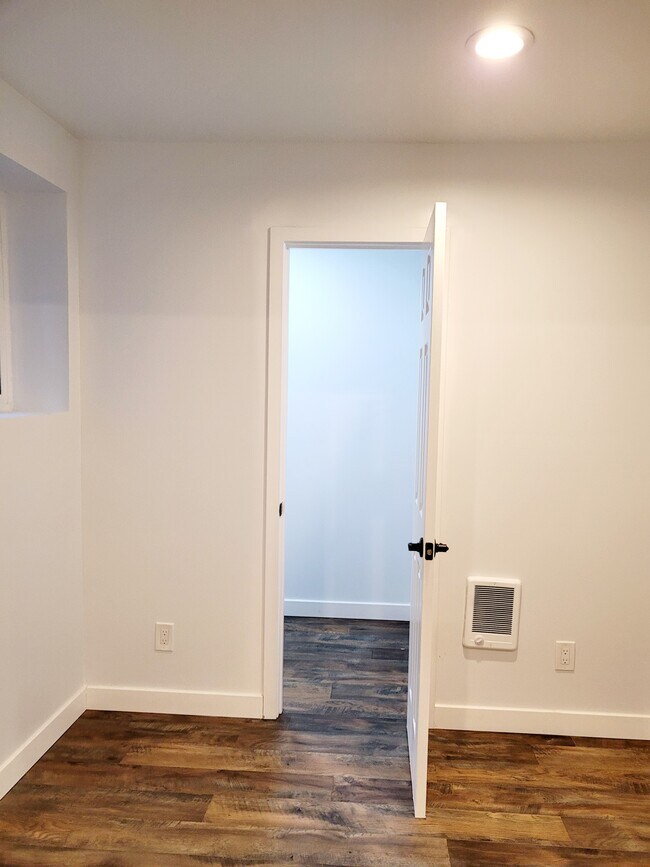 Building Photo - 13454 95th Ave NE