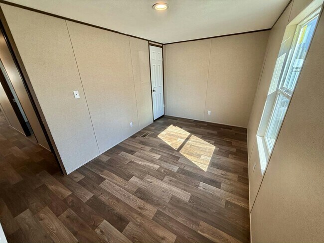 Building Photo - 751 Kernodle Ln