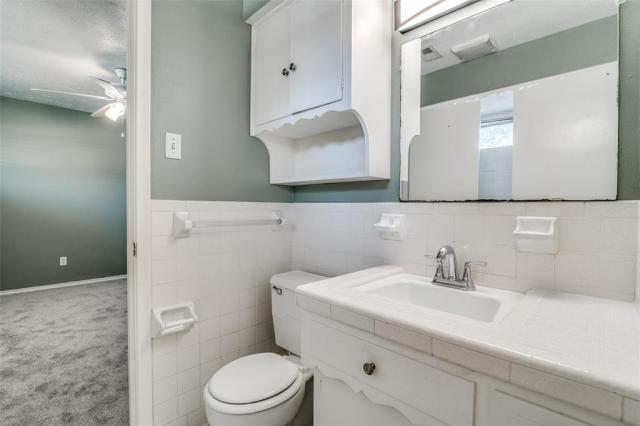 Building Photo - 3 bedroom in Dallas TX 75218