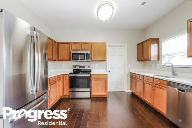 Building Photo - 910 Willow Wind Dr