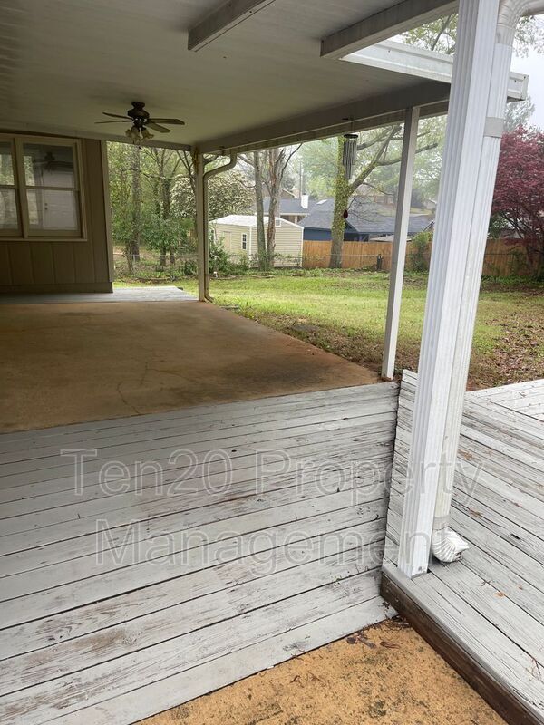 Building Photo - 1340 Blanchfield Dr