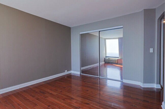 Building Photo - 155 N Harbor Dr