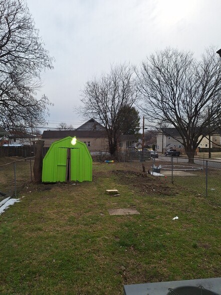 Building Photo - 1550 Gallagher St