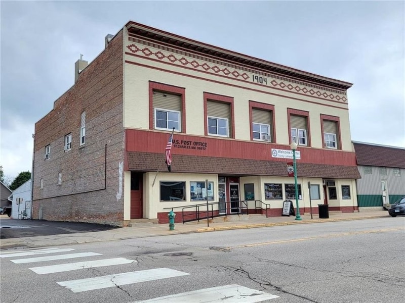 Building Photo - 1201 Whitewater Ave