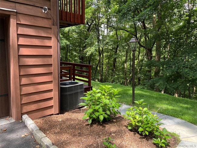 Building Photo - 85 Paulding Dr