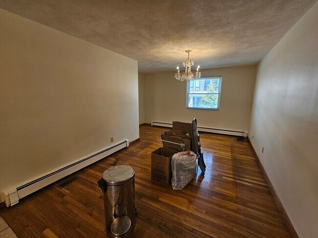 Building Photo - 91 Irving St